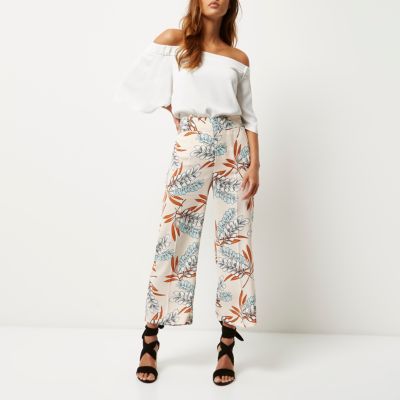 Pink rose print cropped trousers